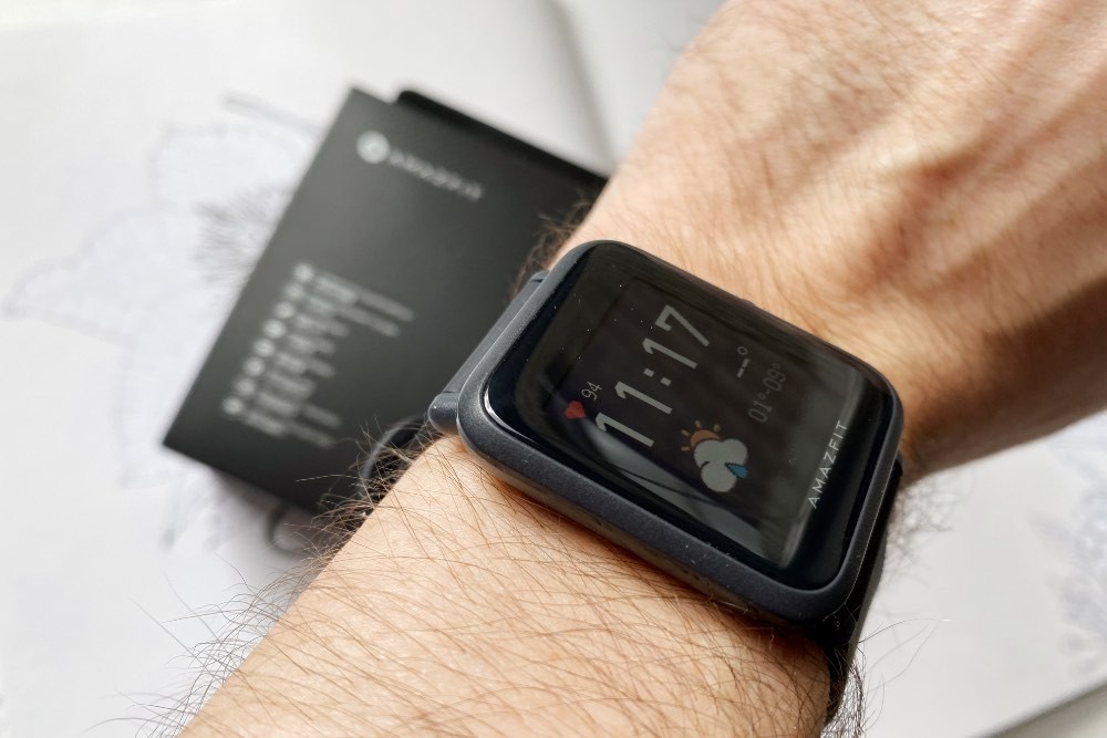 Обзор Amazfit Bip S: недорогие умные часы в «стиле Apple»
