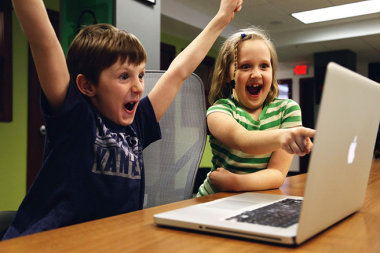 Российские ученые рассказали, сколько времени детям можно проводить в интернете