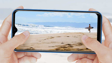 Большой и комфортный: 5 недорогих смартфонов с самой удобной диагональю экрана
