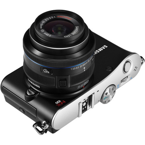 Цифровая фотокамера Samsung NX200 - дорогая и продвинутая