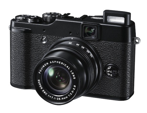 Премиум-компакт Fujifilm FinePix X10 в продаже в ноябре