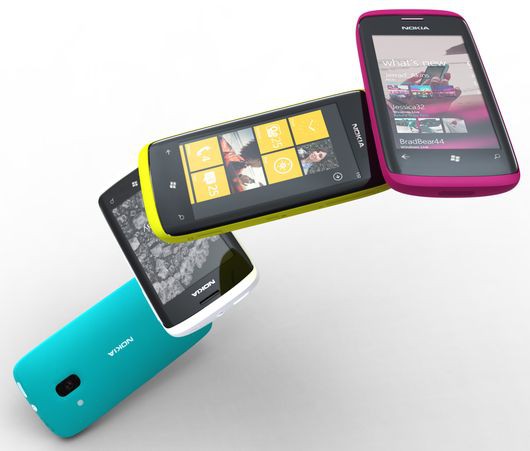 Аналитики полагают, что переход Nokia в сегмент недорогих смартфонов поможет компании занять более устойчивую позицию, в том числе и по сравнению с RIM