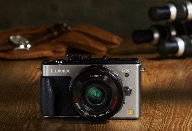 Новые цифровые фотокамеры Panasonic GX1 и 3D1