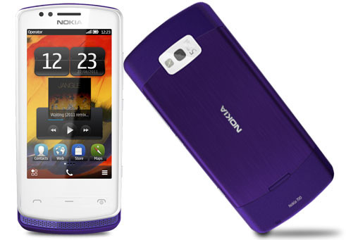 Stuff-обзор: Nokia 700 и беспроводной динамик Nokia Play 360