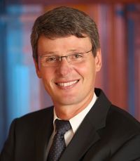 Аналитики и партнеры полагают, что Торстену Хайнсу отпущено время только до декабря