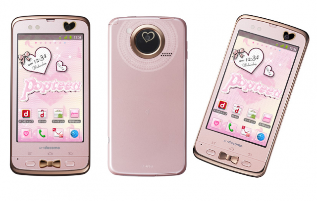 Fujitsu выпустила два телефона “только для девочек!”