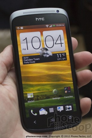 HTC привезла на MWC новые смартфоны One V, 4-ядерный One X, One S, а также показала обновленный интерфейс Sense 4.0