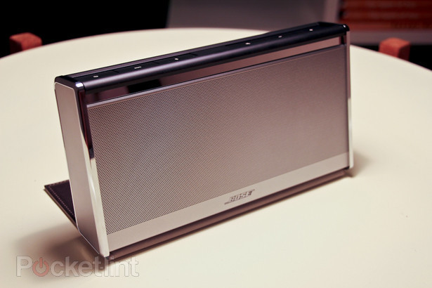 Супертелефоны и их ОС: Большая битва в журнале Stuff