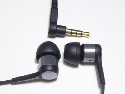 Супертелефоны и их ОС: Большая битва в журнале Stuff