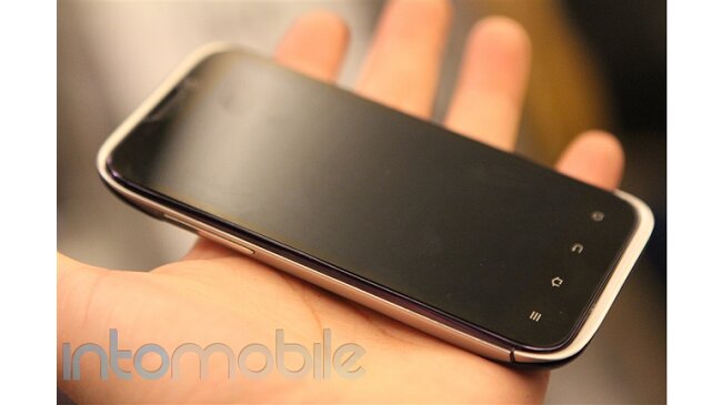 Невероятное количество новых смартфонов и планшеты ZTE