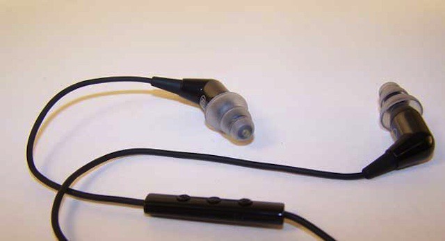 «Ушки» для телефона: 13 популярных гарнитур