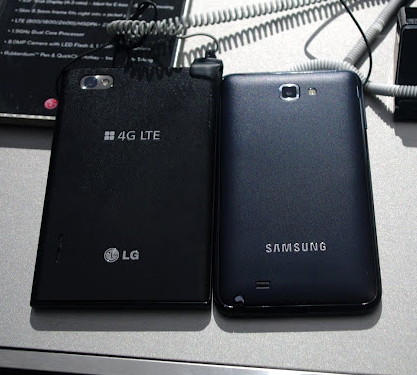 LG Optimus Vu и Samsung Galaxy Note: живые фото