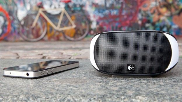 Супертелефоны и их ОС: Большая битва в журнале Stuff