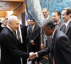 Президент Израиля учится использовать социальные сети для наведения мостов между странами