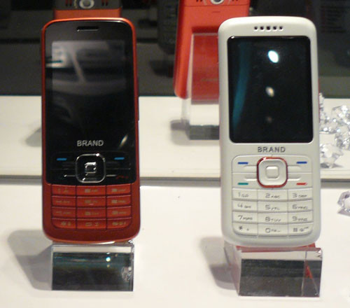 Китайская TechFaith привезла на MWC защищенные смартфоны