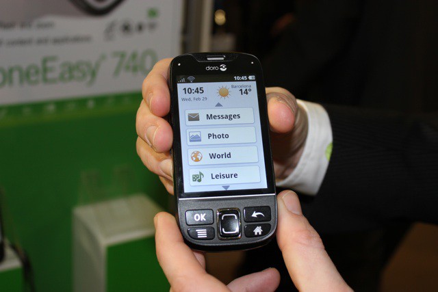 Doro PhoneEasy 740: Android-«бабушкофон»
