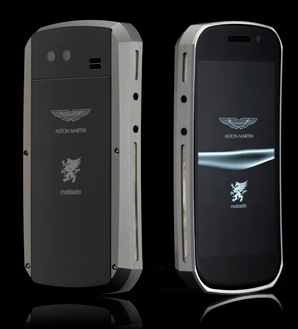 Mobiado Grand Touch Aston Martin: Nexus S, «переодетый» в премиум-материалы