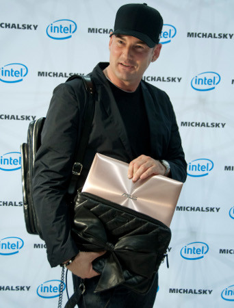 Первый день CeBIT 2012