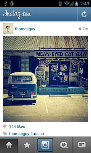 Facebook приобрела Instagram за $1 млрд