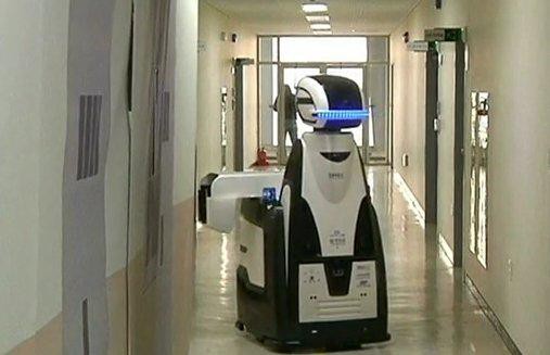 В Корее испытывают «робокопа» - роботизированного тюремного охранника