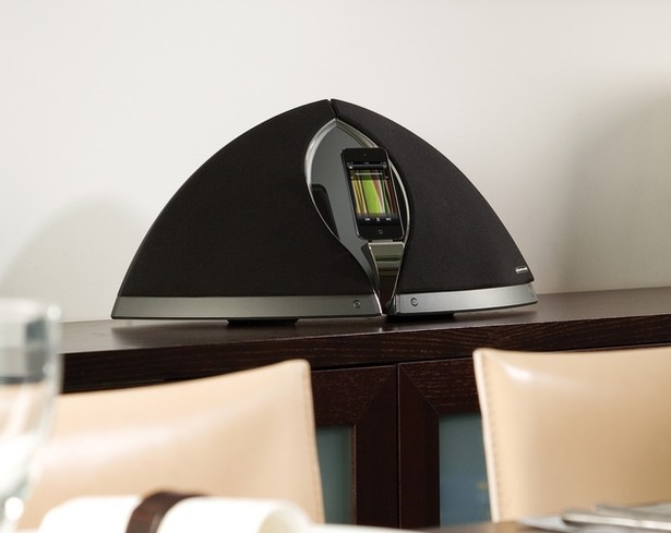 Док-станция Monitor Audio i-deck 100 - причудливый облик и отменное звучание