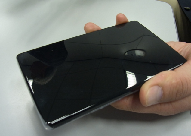 Toray предлагает самовосстанавливающуюся защиту для экранов мобильных устройств