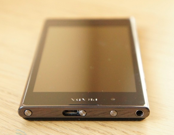 LG Prada 3.0 — элегантный смартфон