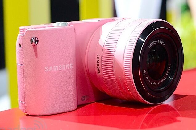 Samsung анонсировала фотокамеры NX20, NX210 и NX1000