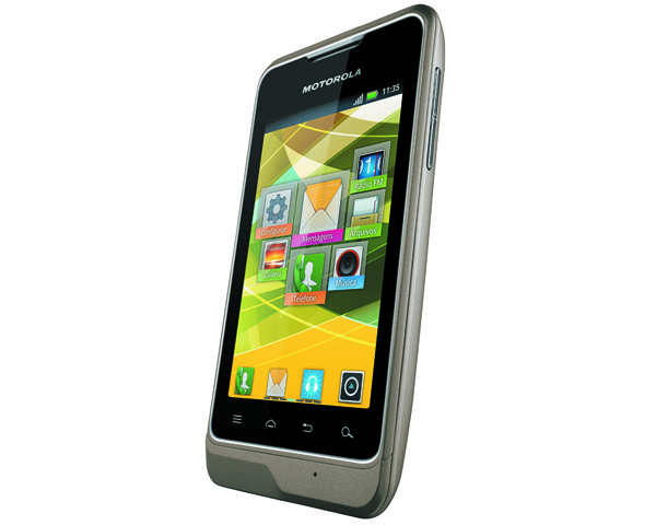 Анонсированы два новых смартфона Motorola