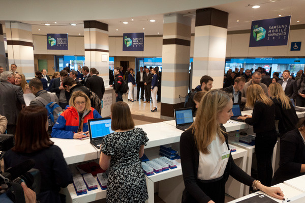 Фотоотчет с презентации Samsung Galaxy S III