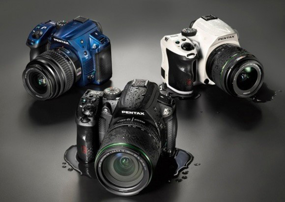 Pentax представляет зеркальную камеру среднего класса K-30
