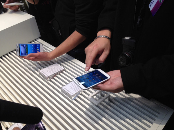 Представлен флагманский Android-смартфон Samsung Galaxy S III