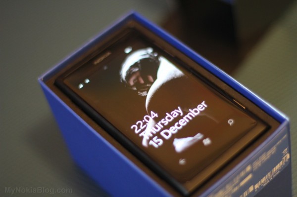 Nokia посвятит Бэтмену спецверсию смартфона Lumia 900