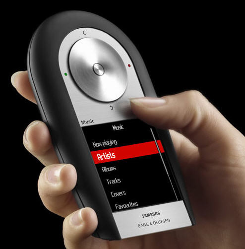 Пять телефонов в самых необычных формфакторах