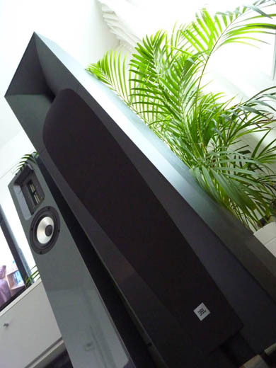 JBL Studio 580 - необычная конструкция для музыки любого жанра картинка JBL Studio 580 - необычная конструкция для музыки любого жанра