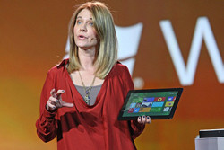 Windows 8 поступит в продажу в октябре 2012 года