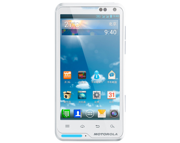 Motorola MOTOLUXE XT685: недорогой смартфон на Android 4.0.4 с гигагерцевым процессором