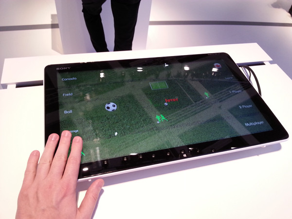 IFA 2012: Sony показала гибрид планшета и десктопа 