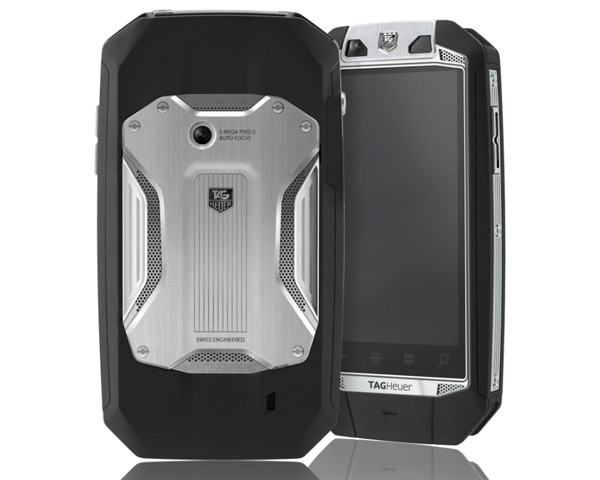 В России представлен смартфон TAG Heuer стоимостью от 2 500 евро