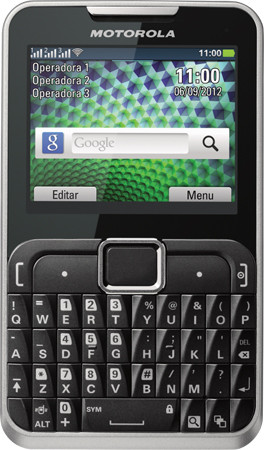 Motorola MOTOGO! Slim: телефон с QWERTY-клавиатурой и тремя слотами для SIM-карт 