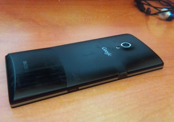 Появились изображения смартфона Sony серии Nexus 