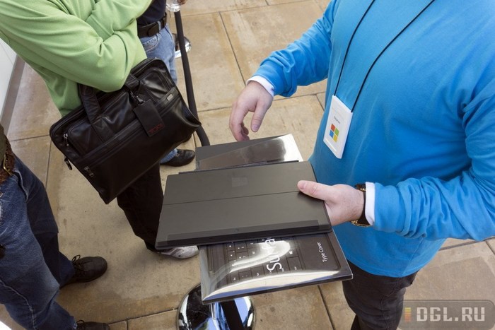 Как корреспондент DGL.ru покупал планшет Microsoft Surface в первый день продаж