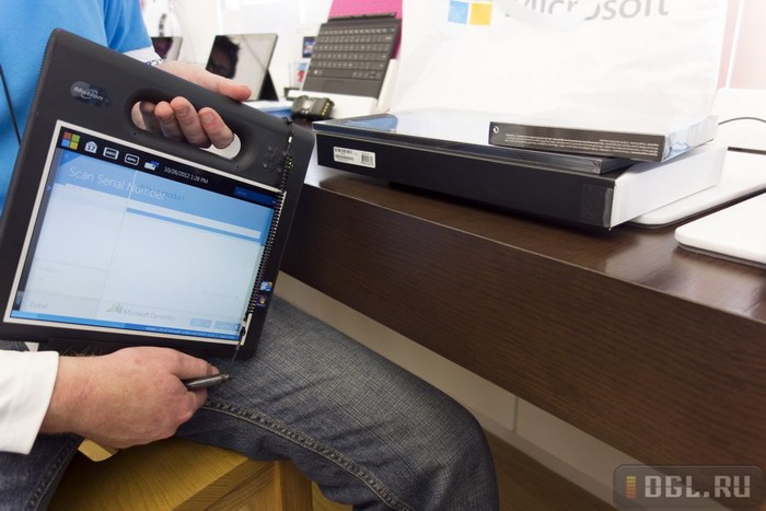 Как корреспондент DGL.ru покупал планшет Microsoft Surface в первый день продаж