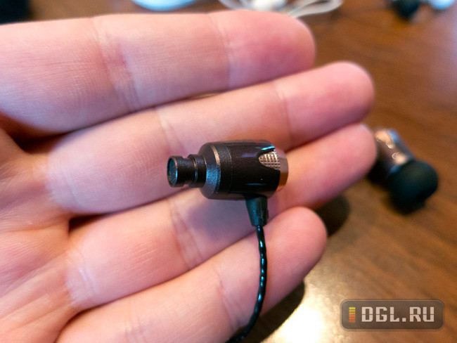 Telefunken: легендарный бренд выходит на рынок наушников. Первый в мире тест всех актуальных моделей картинка Telefunken: легендарный бренд выходит на рынок наушников. Первый в мире тест всех актуальных моделей