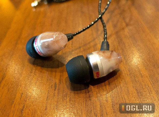 Telefunken: легендарный бренд выходит на рынок наушников. Первый в мире тест всех актуальных моделей картинка Telefunken: легендарный бренд выходит на рынок наушников. Первый в мире тест всех актуальных моделей