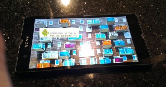 Появились изображения смартфона Sony с экраном формата Full HD