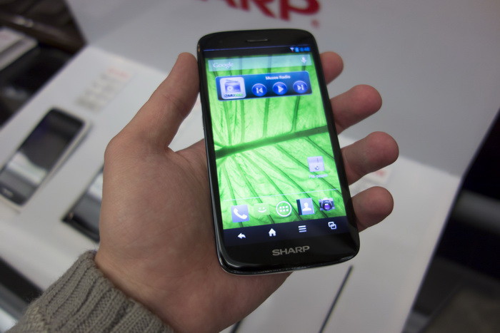 Компания Sharp вышла на российский рынок смартфонов 