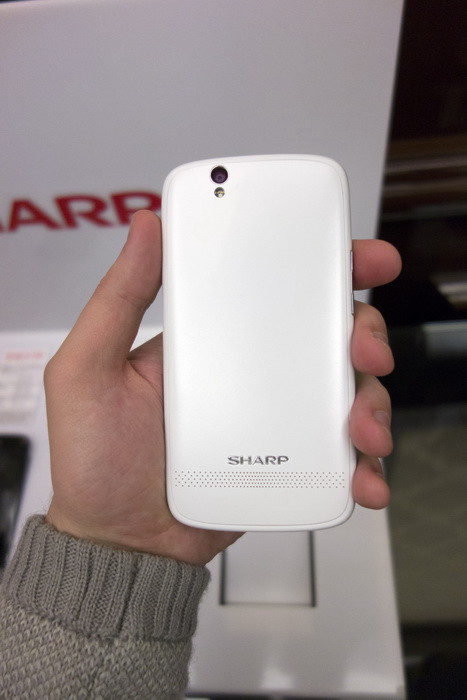Компания Sharp вышла на российский рынок смартфонов 