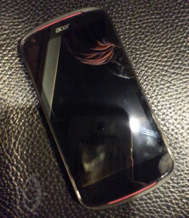 Acer V360: смартфон с 4,5-дюймовым экраном на Android 4.1.1