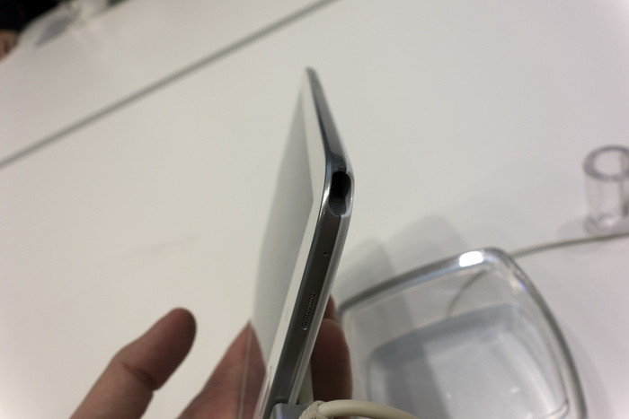 MWC 2013: немного фотографий планшета Samsung Galaxy Note 8.0